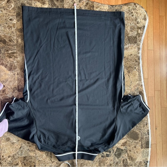 Lululemon Men’s Polo Shirt EUC - Picture 6 of 6